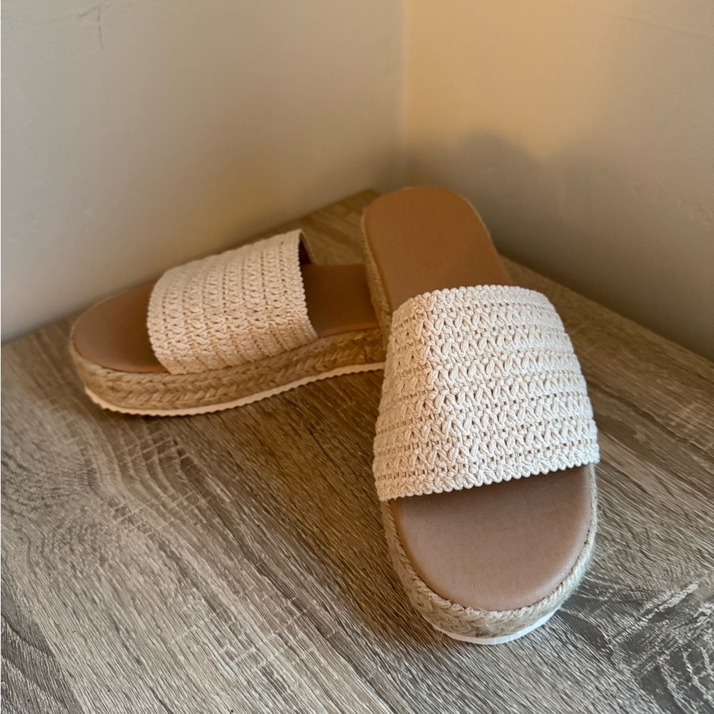 Women's Cream Woven Platform Sandals🌴